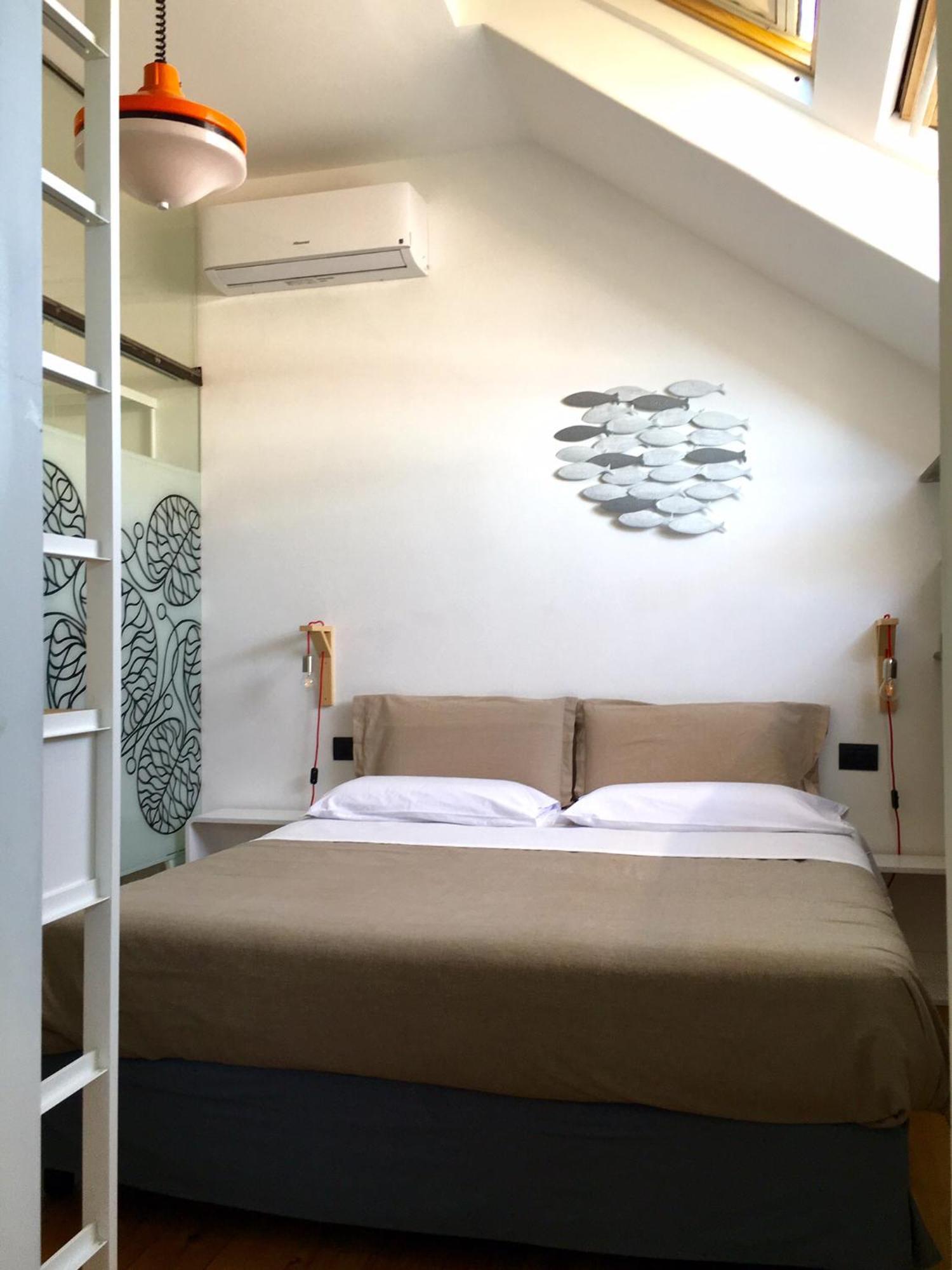Mansarda Bellini Apartman Nápoly Szoba fotó